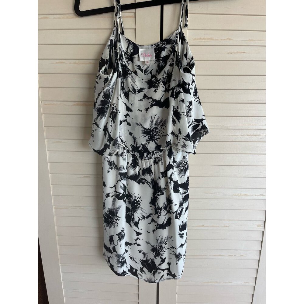 Parker NY Silk Summer Dress with a beautiful black print in XS